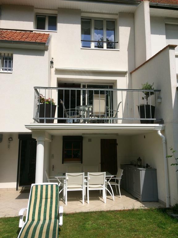 Bed and Breakfast La Mansarde Neuville-sous-Montreuil Экстерьер фото