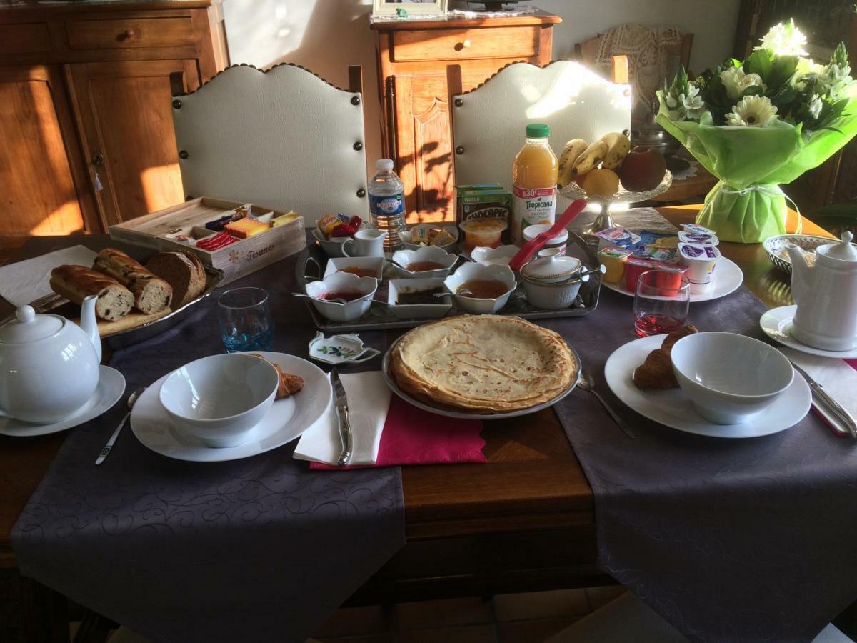 Bed and Breakfast La Mansarde Neuville-sous-Montreuil Экстерьер фото