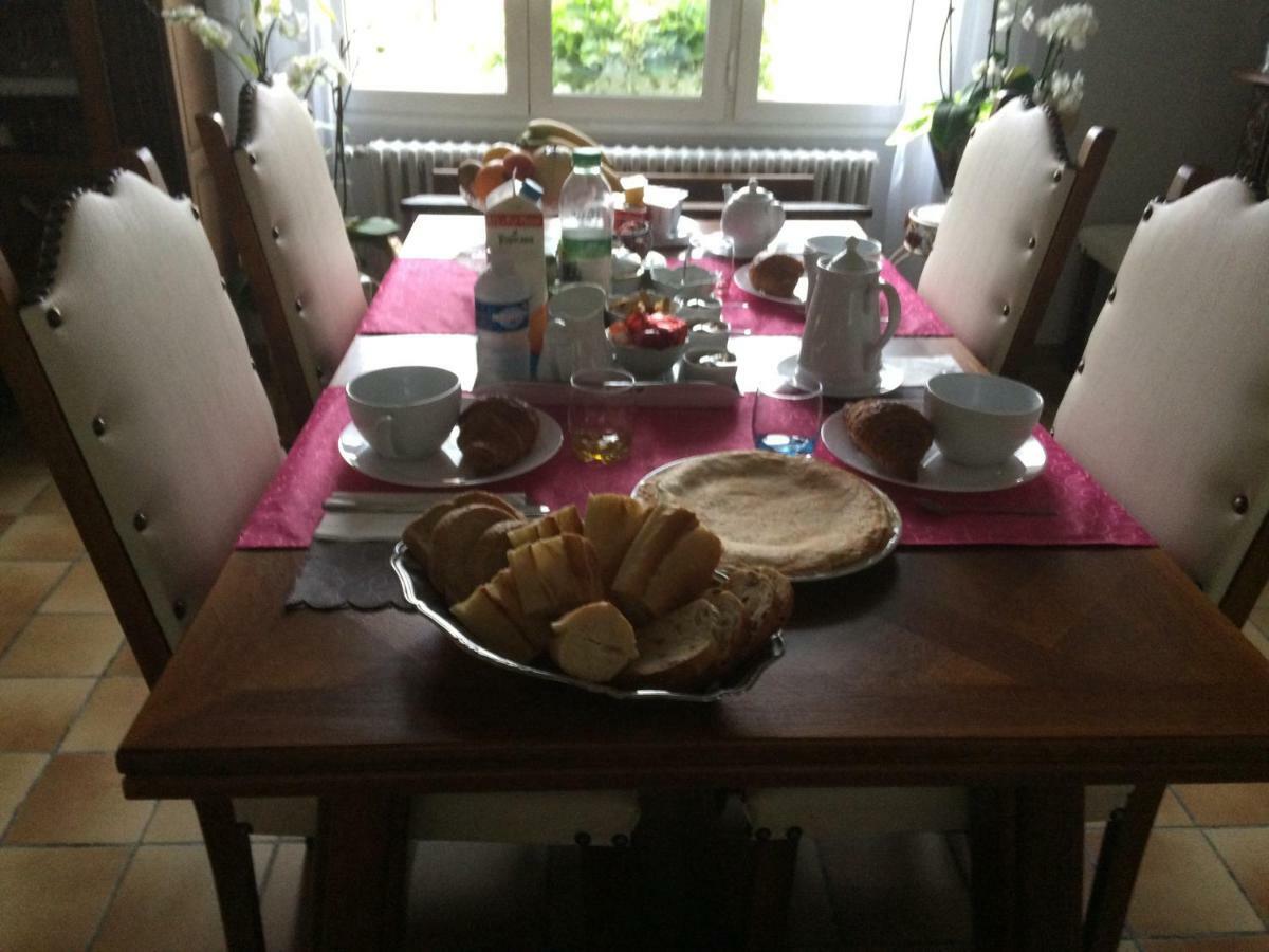 Bed and Breakfast La Mansarde Neuville-sous-Montreuil Экстерьер фото